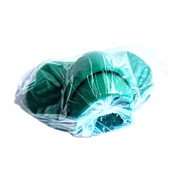 Premium Silicone Finger Tip, Pinch Grips ~ Pot Grabbers ~ Set of 2 Green ~ NEW - Picture 7 of 7